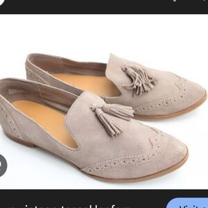 Crown Vintage Tassel Loafers